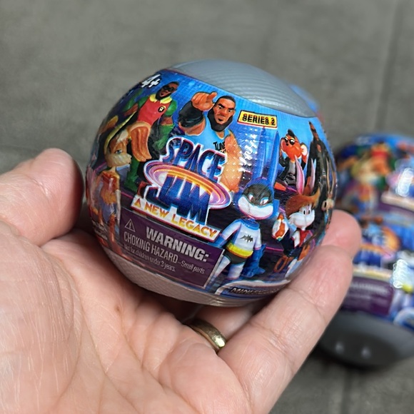 🥰🥰Space Jam A New Legacy Mini Figures Blind Balls🥰🥰 - Picture 2 of 4